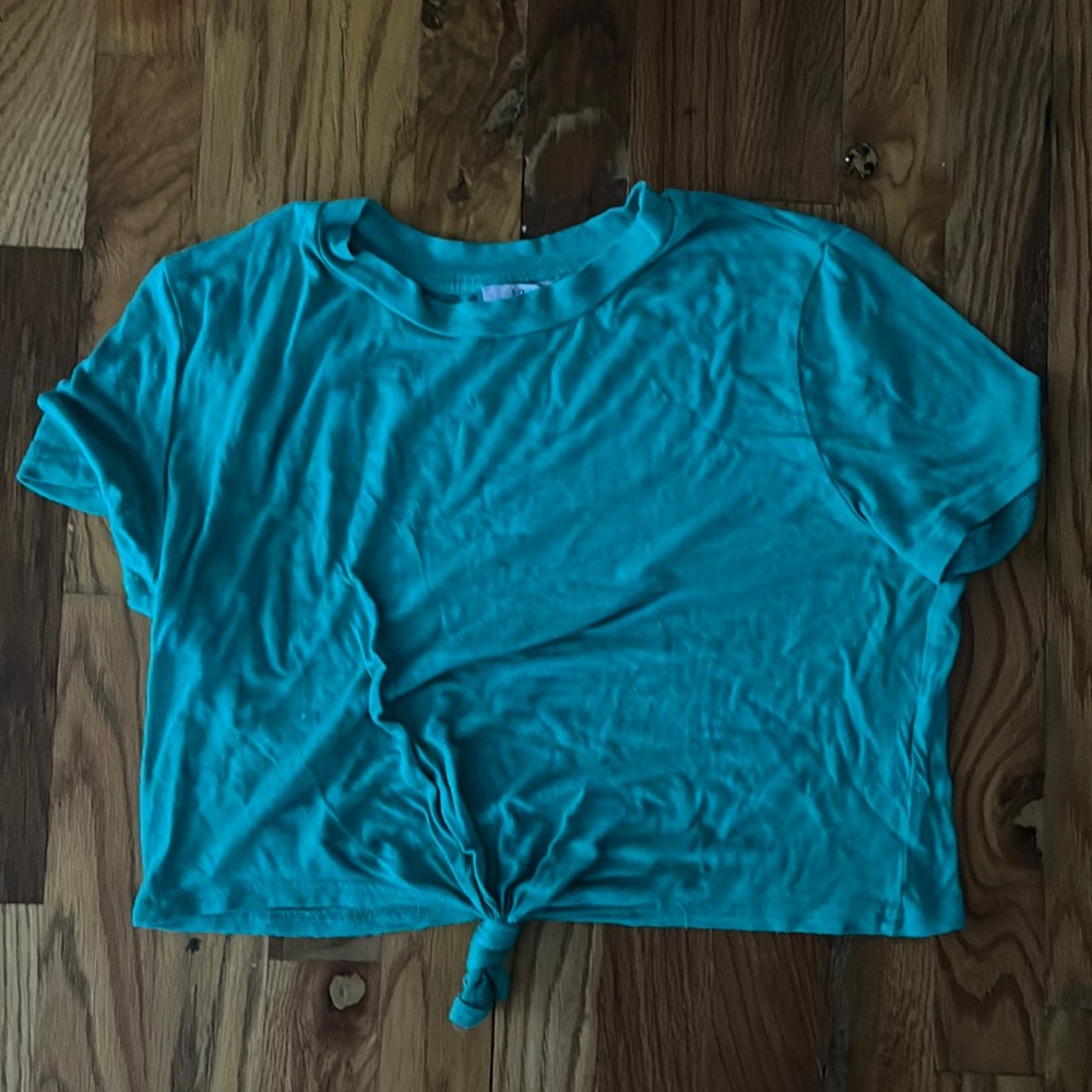 Color is a Aqua color